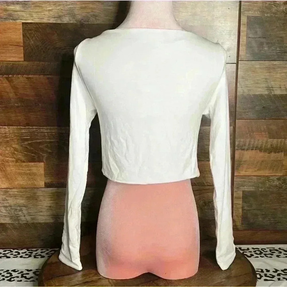Seroya Ellis Long-Sleeve Peekaboo Cut-Out Top in White. Soft! Size Large. NWT! - Picture 10 of 16